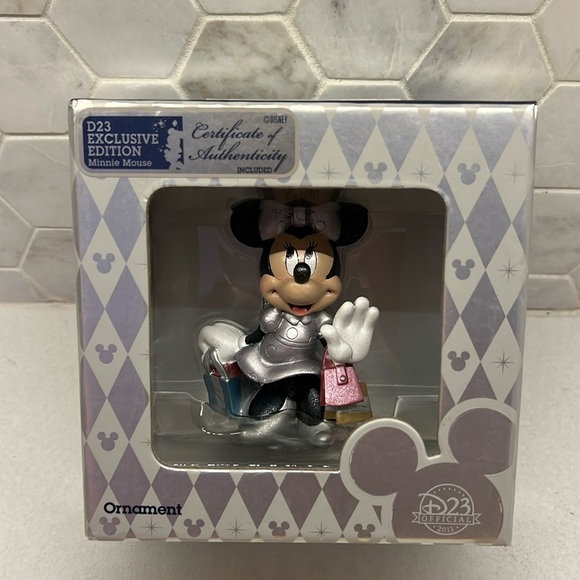 New Disney D23 Limited Edition Ornament - Minnie Mouse - 25th Anniversary - Picture 1 of 5